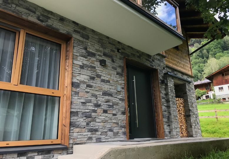 Moderne Naturstein Verblender - Fassaden und Innenwandverkleidung