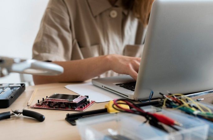 Proveedor externo soporte Mac para dirección general y presidencia