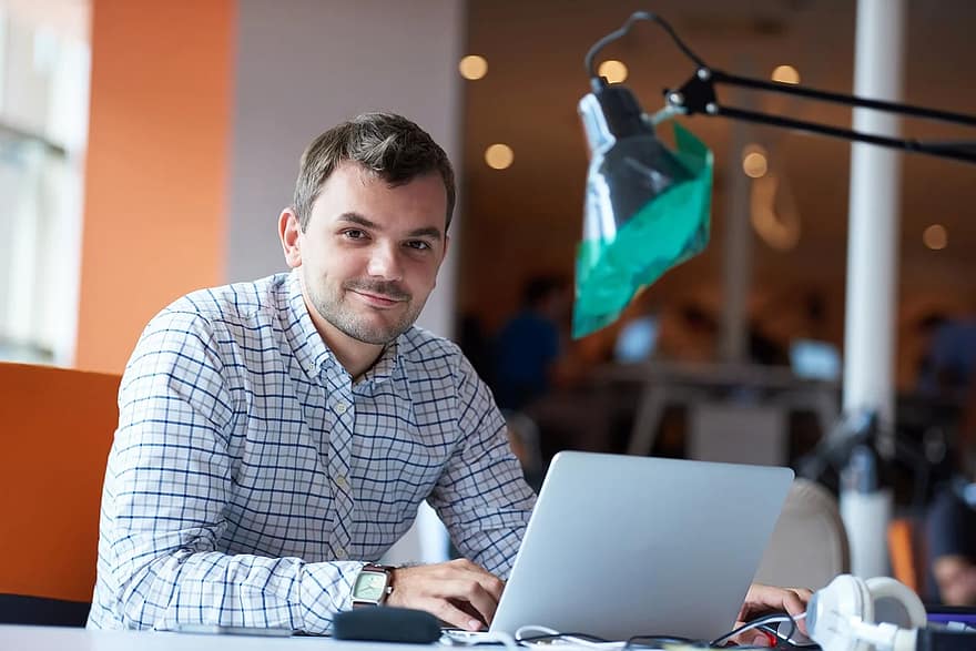 Soporte Técnico de Computadoras para Agentes de Seguros y Despachos