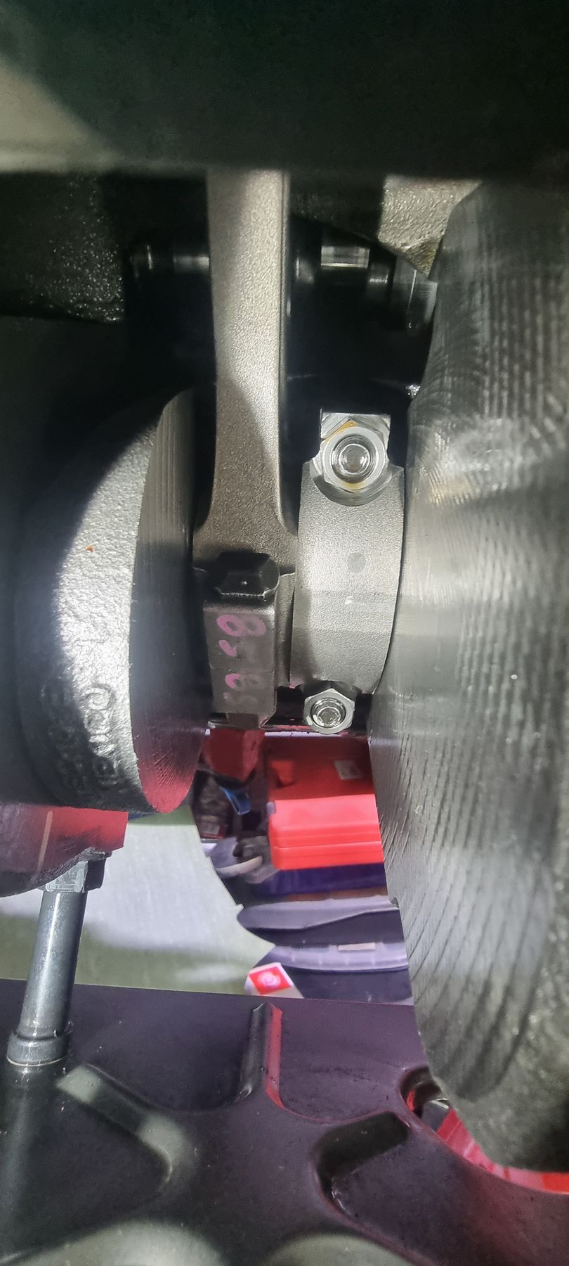 'usinage de précision moteur Volvo Penta par l'expert Mecano Nautique.