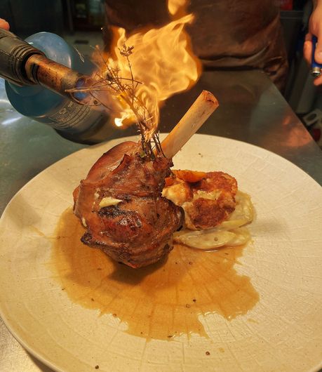 Souris d'agneau flambée au Marc de Chateauneuf-du Pape