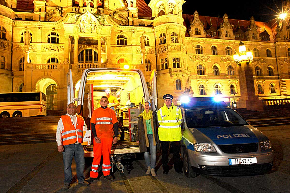 Markierung-der-Blauen-Linie-TUI-Hannover-Marathon-2014