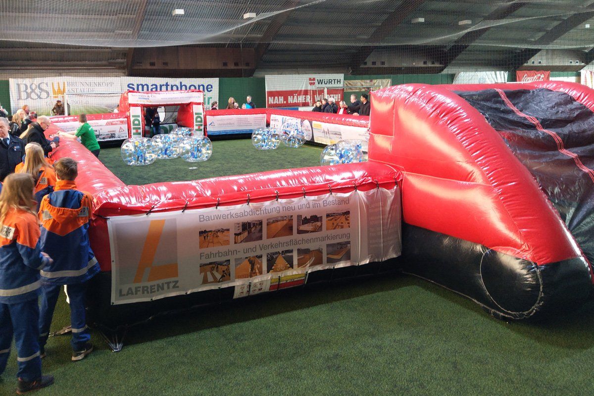 zur BUBBLE BALL Arena Hannover 96 BUBBLE BALL Arena Hannover 96