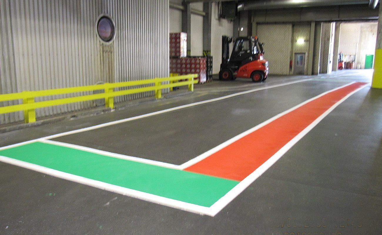 Fahrbahnmarkierung-Industrie und Werksgelaende Referenzen Fahrbahnmarkierung Industrie und Werksgelaende