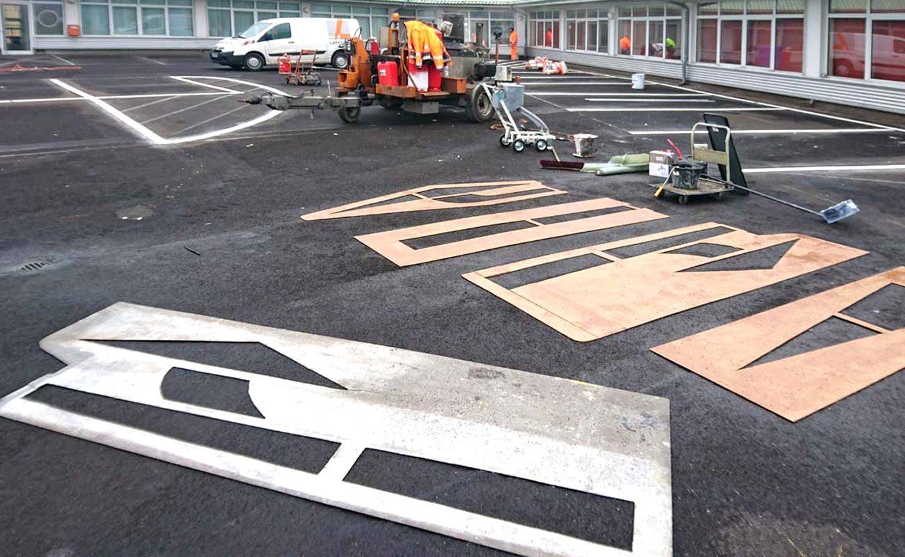 Fahrbahnmarkierung-Symbole und Schablonen Referenzen Fahrbahnmarkierung Symbole und Schablonen