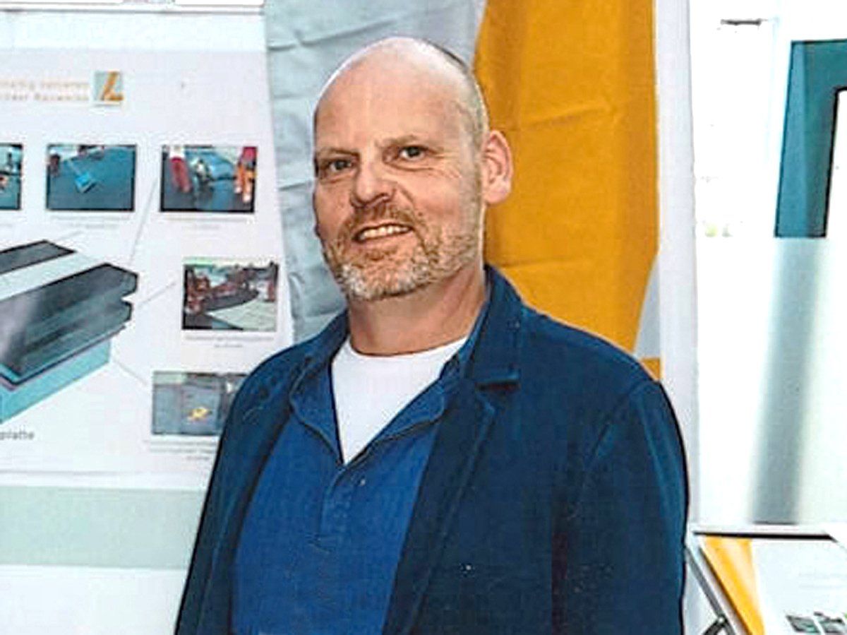 Dipl.-Ing. Dirk Lange Geschaeftsführer und Gesellschafter Dipl.-Ing. Dirk Lange Geschaeftsfuehrer und Gesellschafter