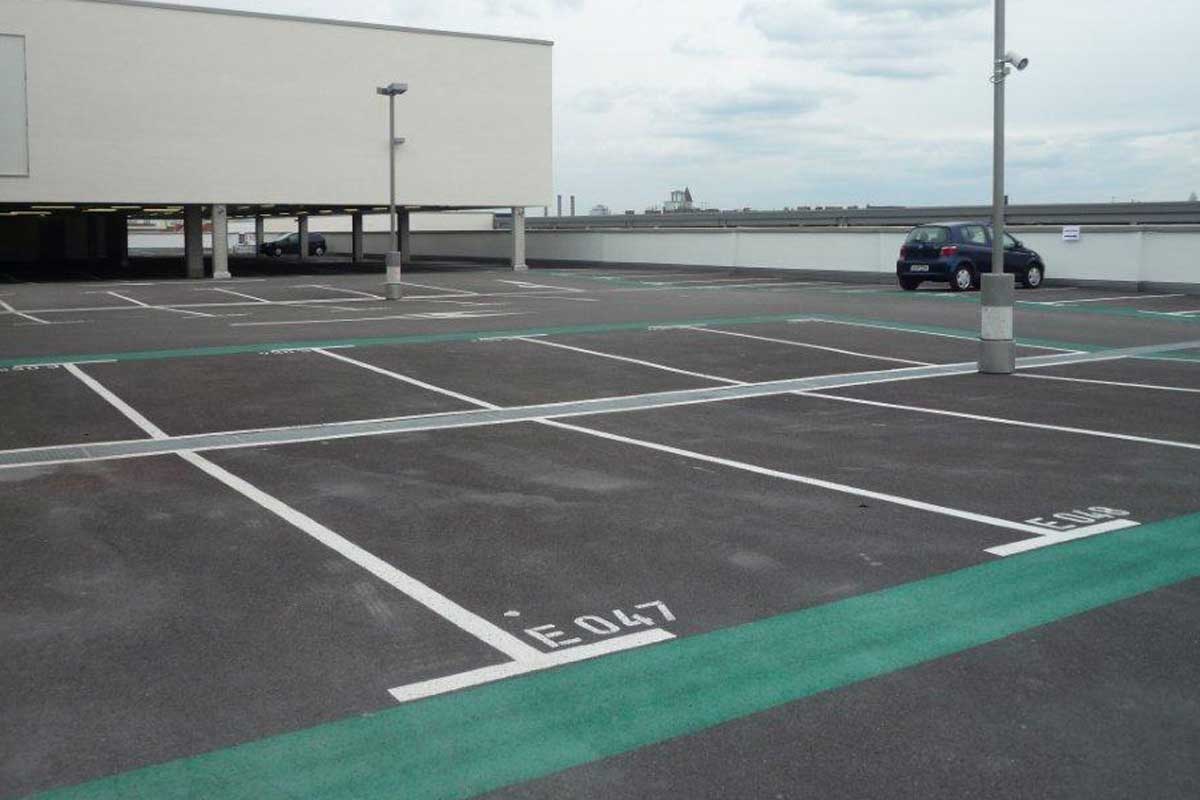 Parkflächenmarkierung Boulevard Berlin