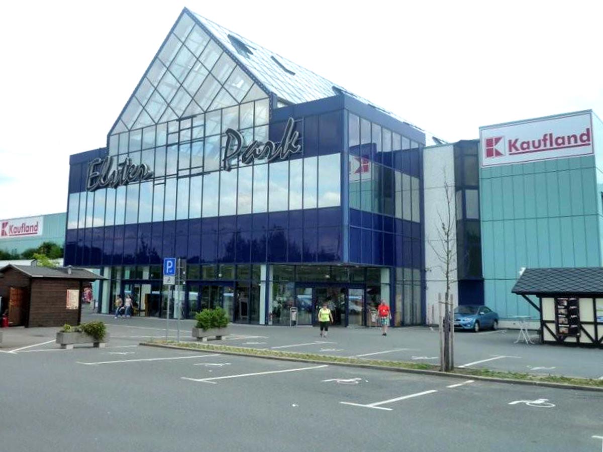 Parkdecksanierung während des laufenden Betriebes inkl. Parkflächenmarkierung