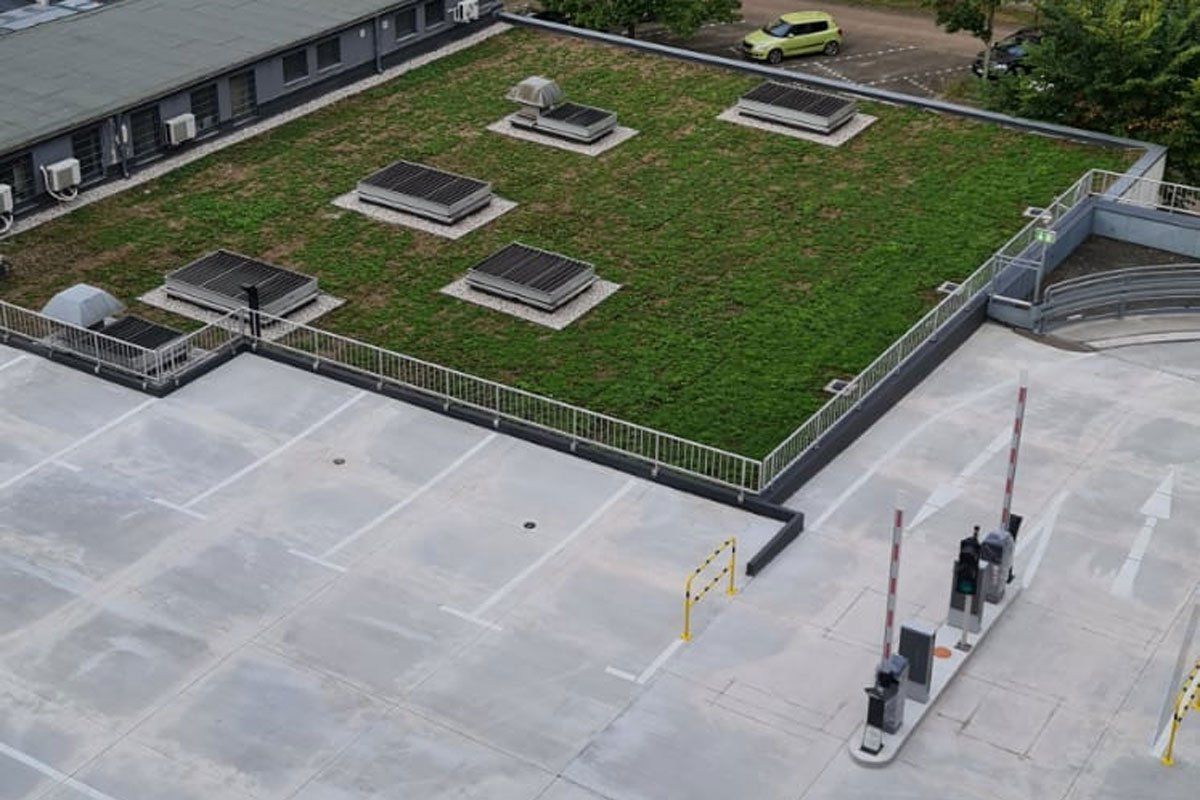 zur Parkdecksanierung mit Gründach Parkdecksanierung mit Gruendach