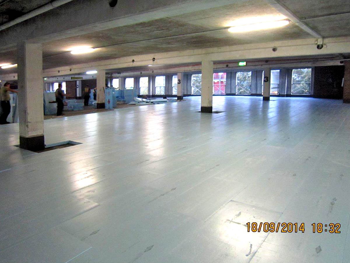 Parkhaussanierung während des laufenden Betriebes inkl. Parkflächenmarkierung