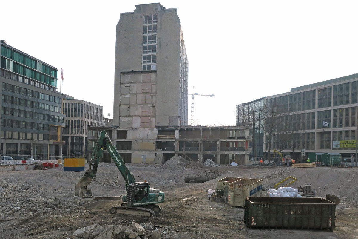 Kellerabdichtung Axel Springer Verlagshaus im Axel-Springer Quartier Hamburg Abdichtung gegen drueckendes Wasser schwarze Wanne