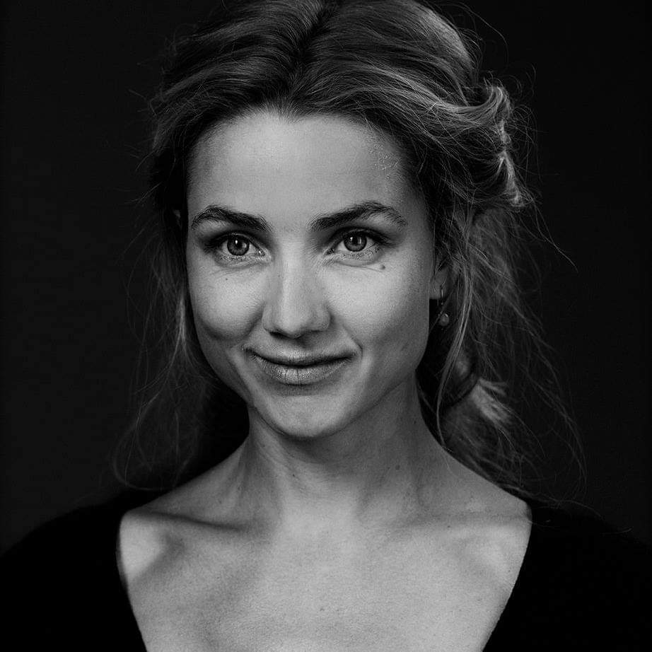 Helene Knoop: painting the soul from the soul ??