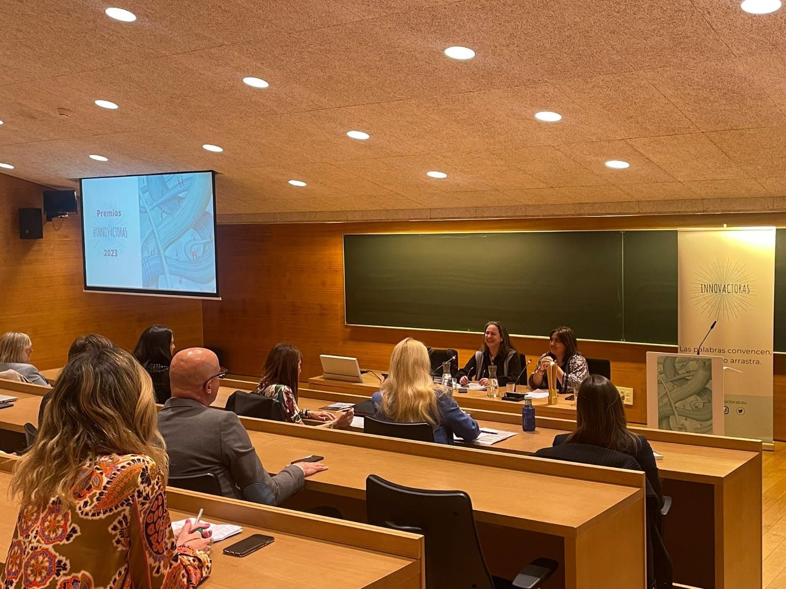 Entrega premios anuales de INOVACTORAS en el Museo de la Universidad de navarra Entrega premios anuales de INOVACTORAS en el Museo de la Universidad de navarra