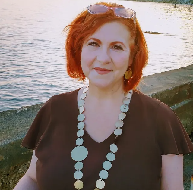 María Viedma Escritora Miembro de honor de ADCOME María Viedma Escritora Miembro de honor de ADCOME