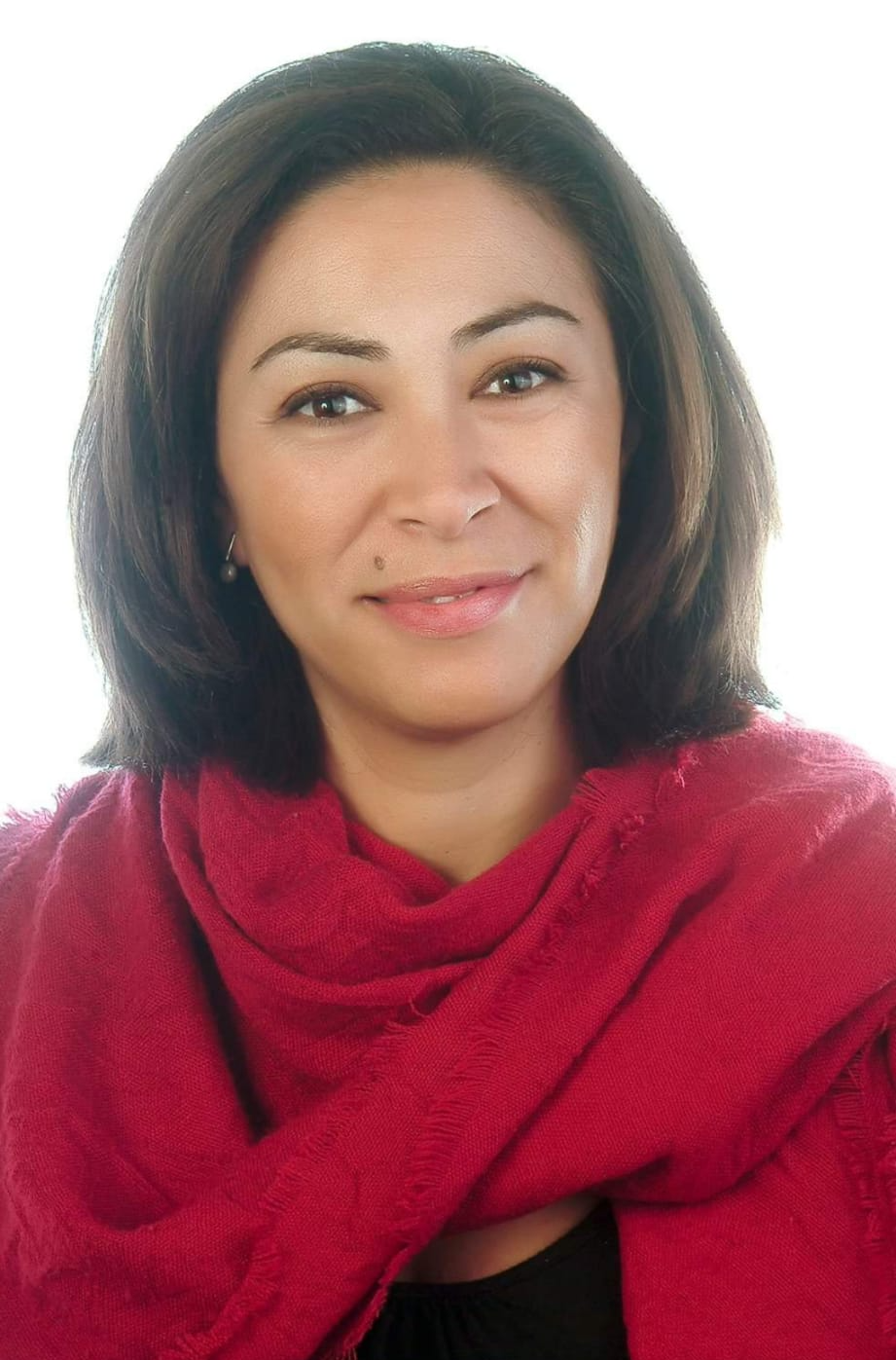 Hannan Serroukh: No solo con la lucha armada erradicaremos el yihadismo Hannan Serroukh: No solo con la lucha armada erradicaremos el yihadismo