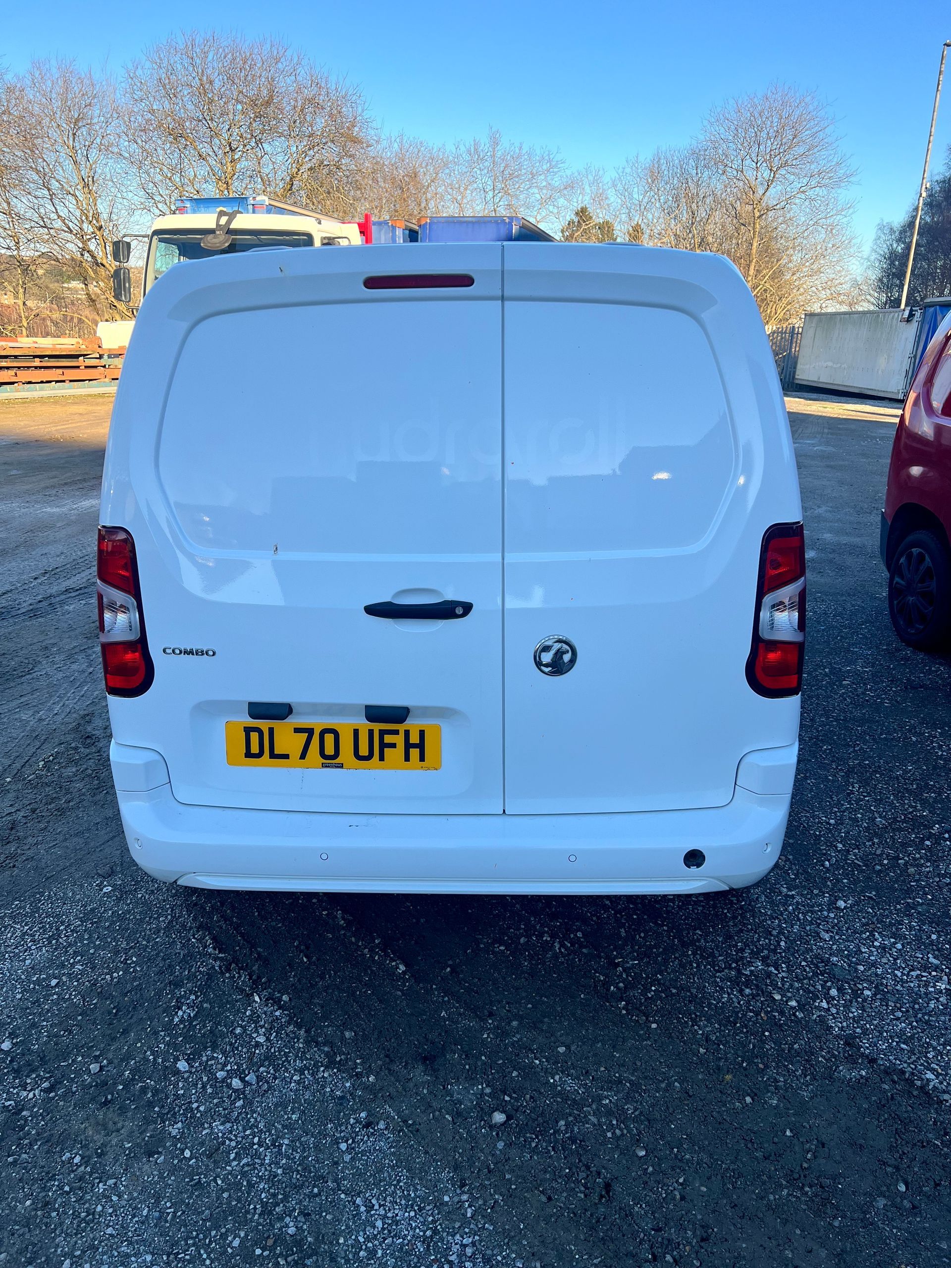 vans for sale at truckline