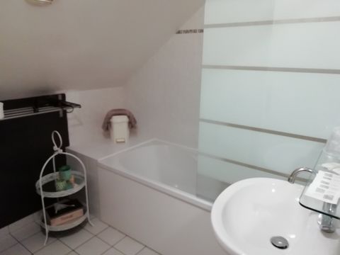 Salle de bain salle de bain Dumas-Vence