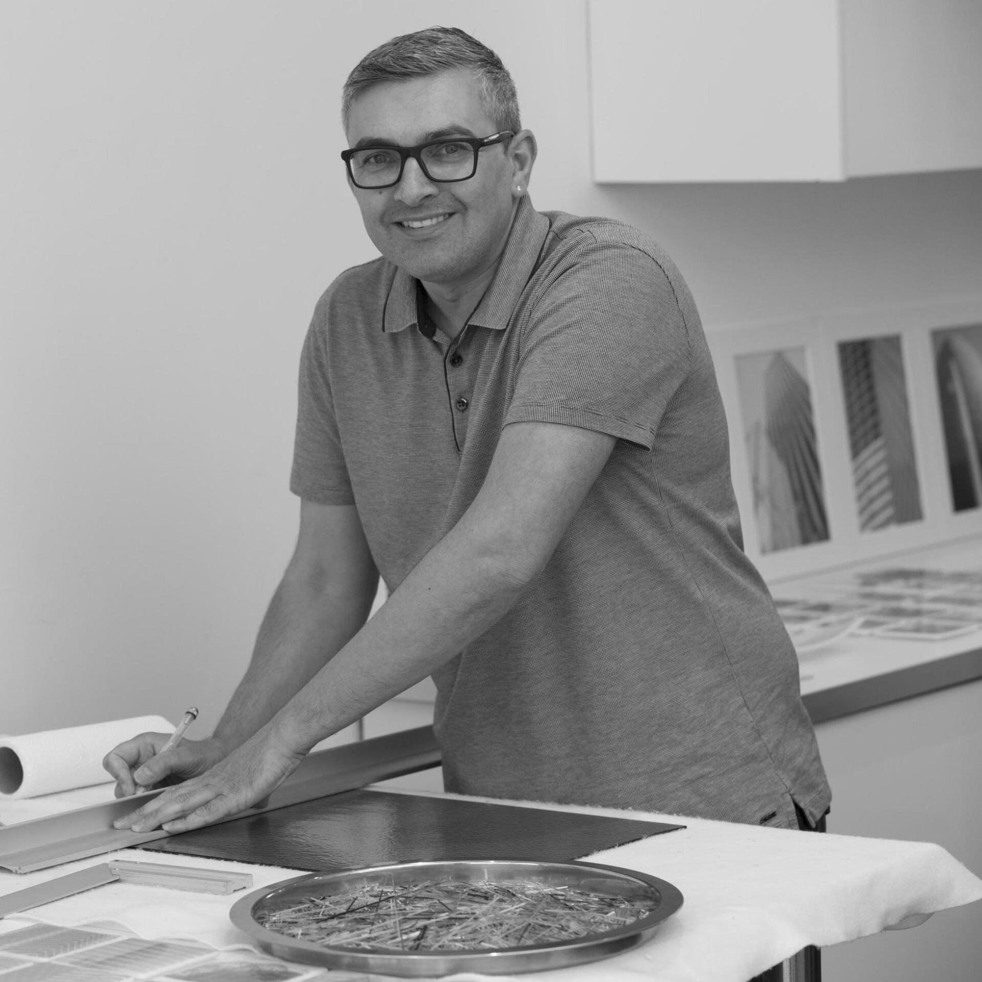 Adam Hussain glass artist