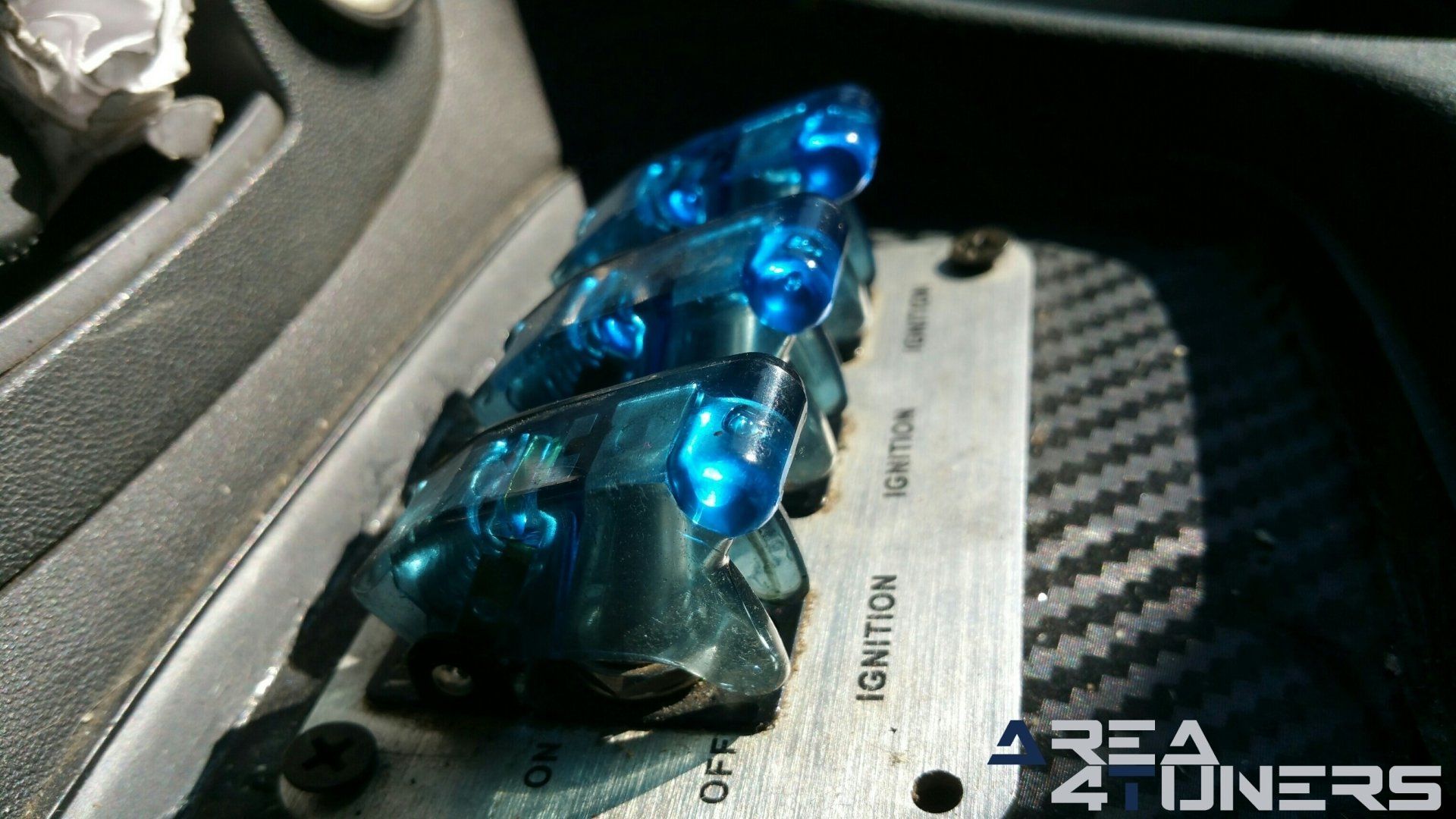 Imagen reportaje coche Tuning Hyundai Accent Mi Niño Imagen perteneciente al reportaje fotográfico de la revista Tuning de publicación diaria Area4tuners.es sobre un Hyundai Accent