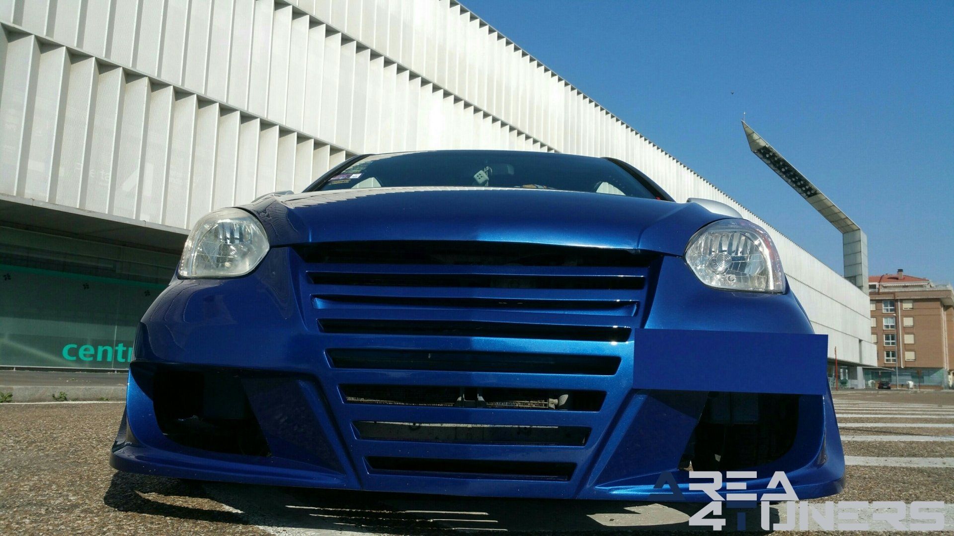 Imagen reportaje coche Tuning Hyundai Accent Mi Niño Imagen perteneciente al reportaje fotográfico de la revista Tuning de publicación diaria Area4tuners.es sobre un Hyundai Accent