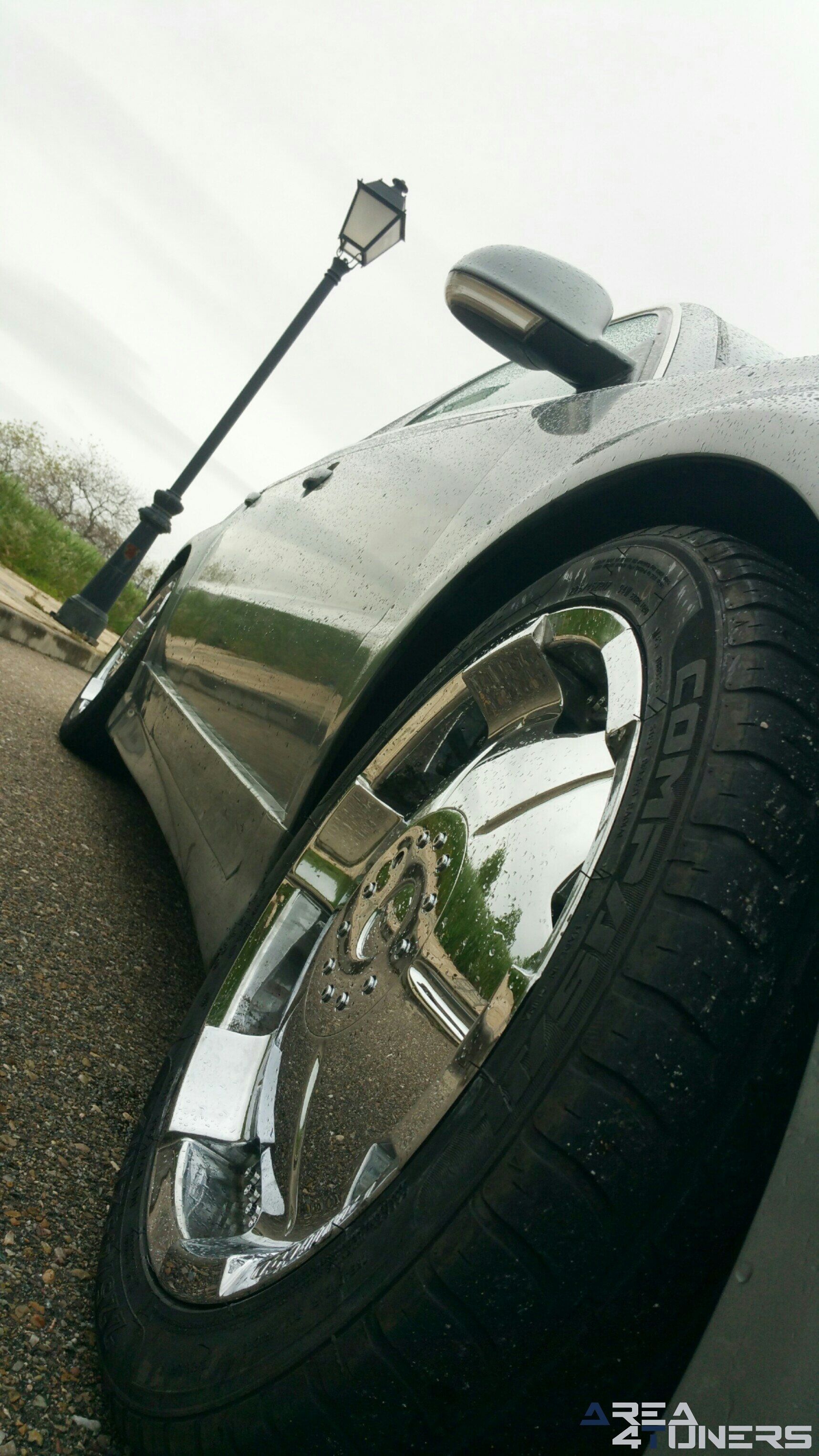 Imagen reportaje coche Tuning Vw Passat Madurez Imagen perteneciente al reportaje fotográfico de la revista Tuning de publicación diaria Area4tuners.es sobre un Vw Passat