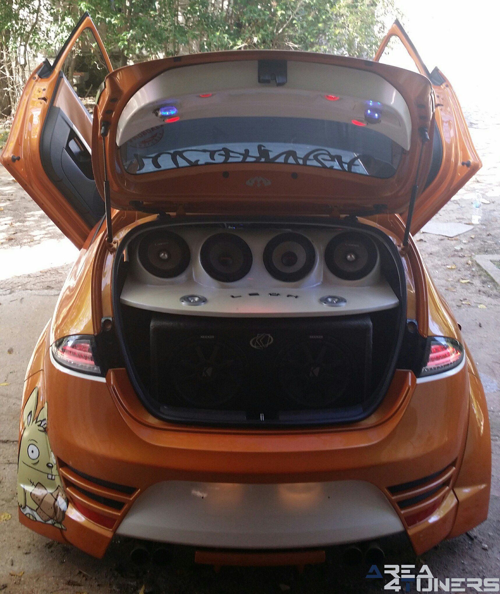 Imagen reportaje coche Tuning Seat León Ganador Tapado Imagen perteneciente al reportaje de coche Tuning, de la revista Area4tuners.es sobre un Seat León