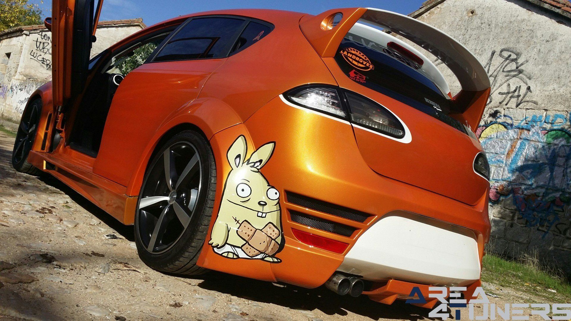 Imagen reportaje coche Tuning Seat León Ganador Tapado Imagen perteneciente al reportaje de coche Tuning, de la revista Area4tuners.es sobre un Seat León