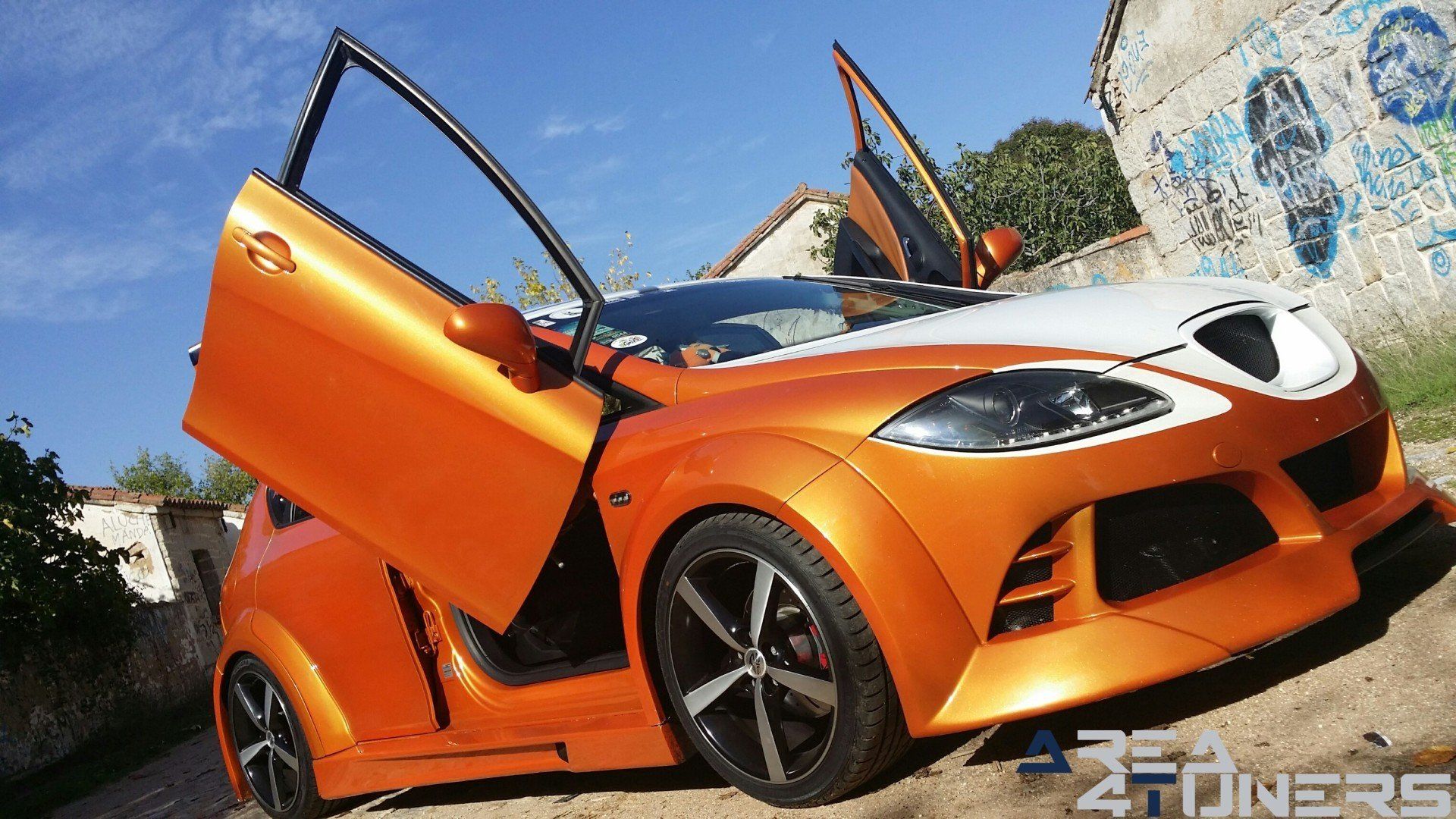 Imagen reportaje coche Tuning Seat León Ganador Tapado Imagen perteneciente al reportaje de coche Tuning, de la revista Area4tuners.es sobre un Seat León