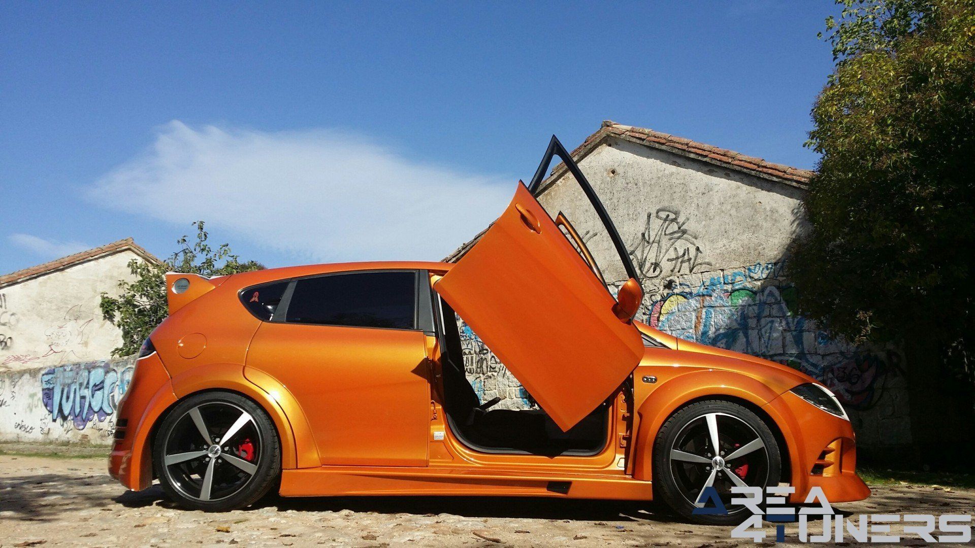 Imagen reportaje coche Tuning Seat León Ganador Tapado Imagen perteneciente al reportaje de coche Tuning, de la revista Area4tuners.es sobre un Seat León