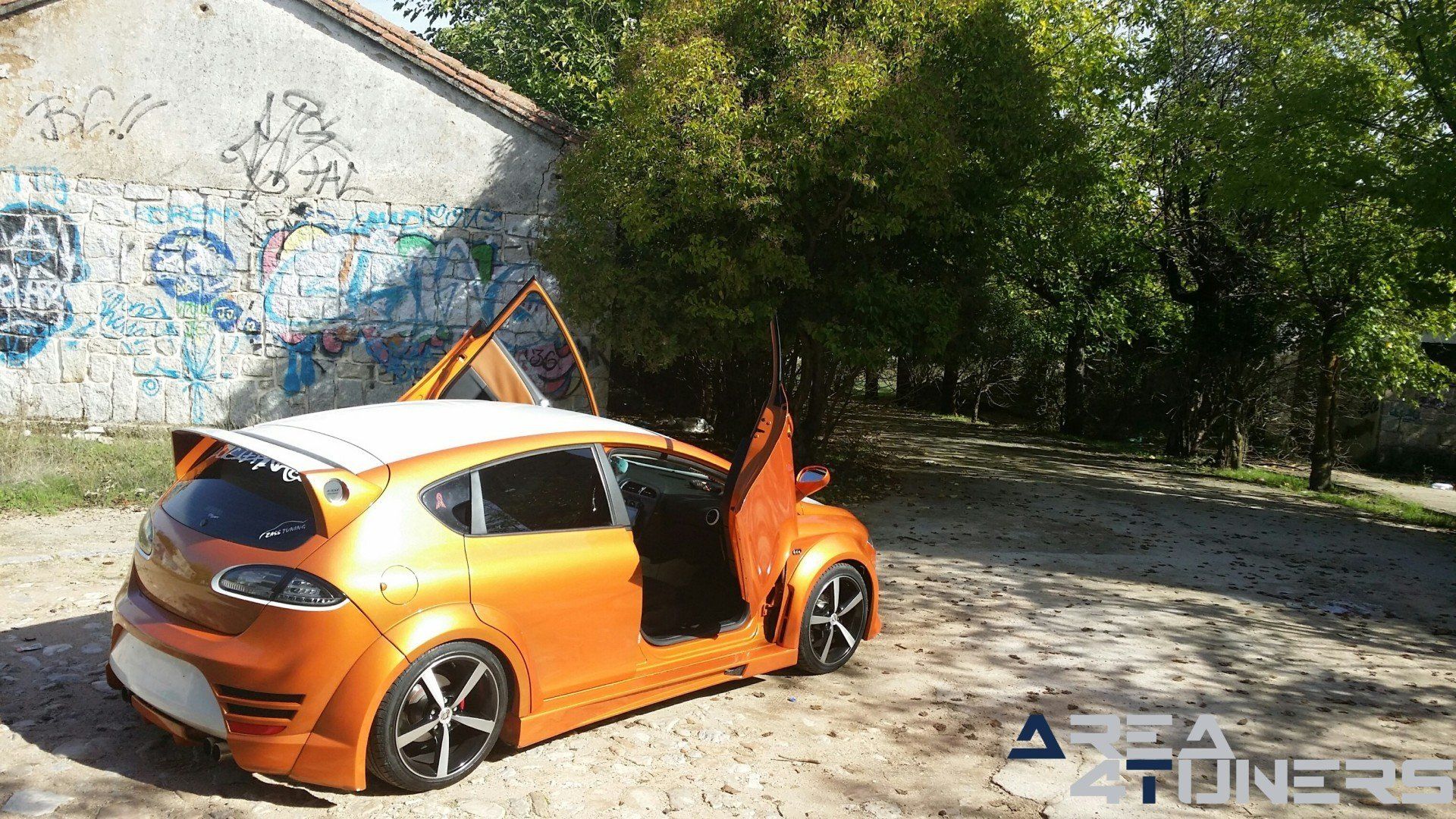 Imagen reportaje coche Tuning Seat León Ganador Tapado Imagen perteneciente al reportaje de coche Tuning, de la revista Area4tuners.es sobre un Seat León