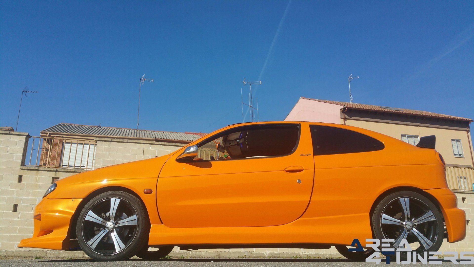 Imagen perteneciente al reportaje de coche Tuning, de la revista Area4tuners.es sobre un Renault Megane