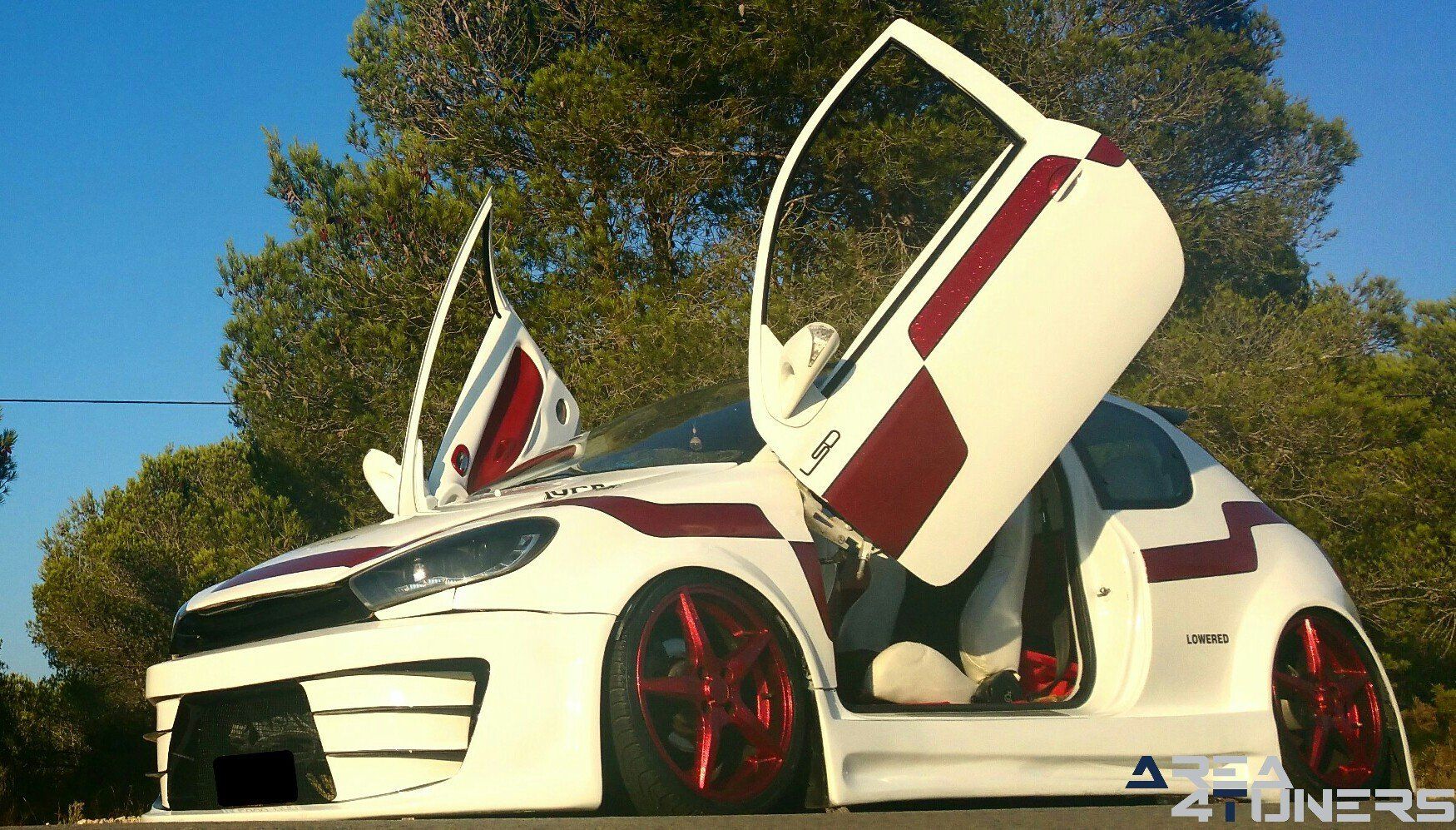 Imagen reportaje coche Tuning Peugeot 206 Doscirocco Imagen perteneciente al reportaje de coche Tuning, de la revista Area4tuners.es sobre un Peugeot 206