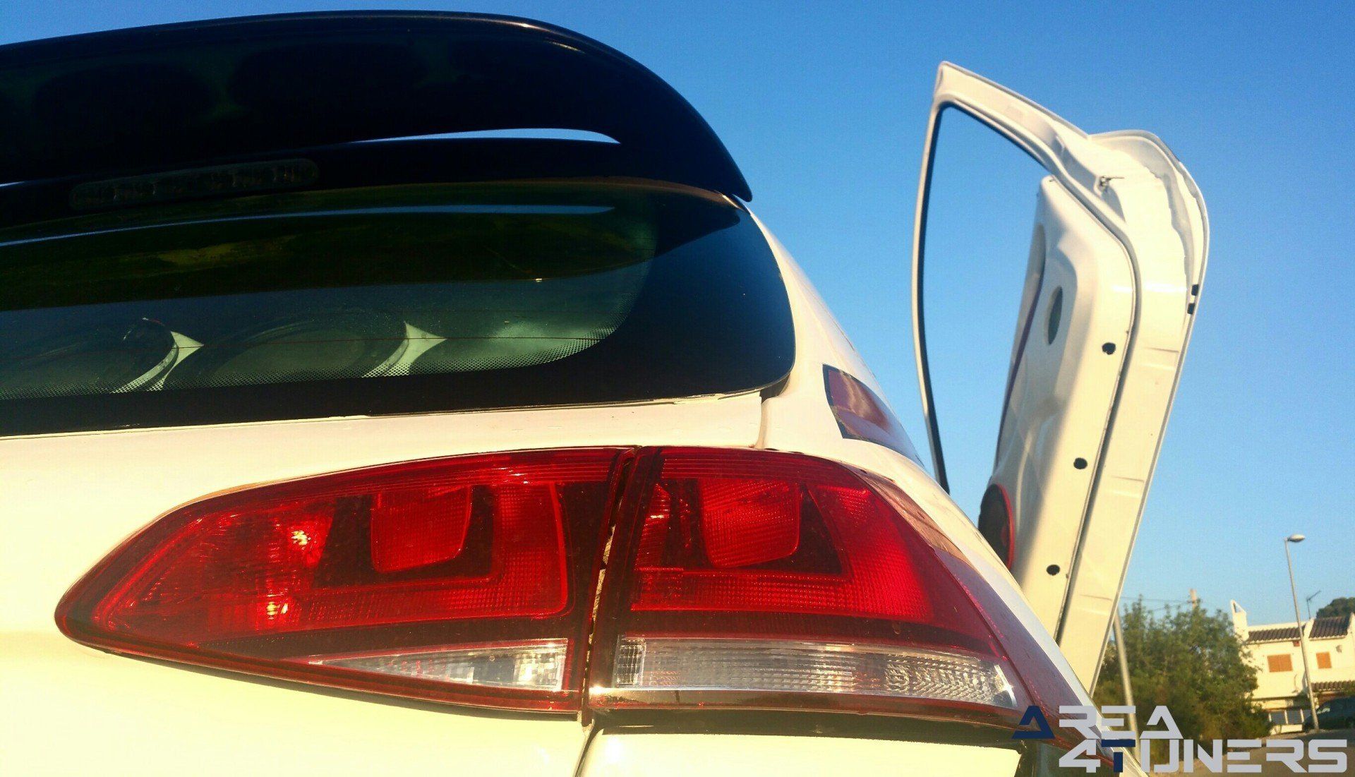 Imagen reportaje coche Tuning Peugeot 206 Doscirocco Imagen perteneciente al reportaje de coche Tuning, de la revista Area4tuners.es sobre un Peugeot 206