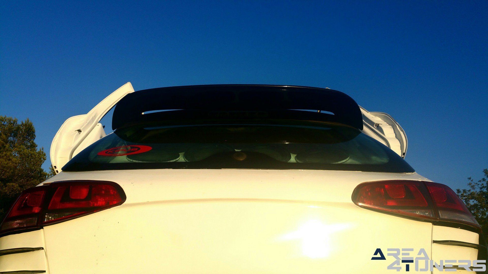 Imagen reportaje coche Tuning Peugeot 206 Doscirocco Imagen perteneciente al reportaje de coche Tuning, de la revista Area4tuners.es sobre un Peugeot 206