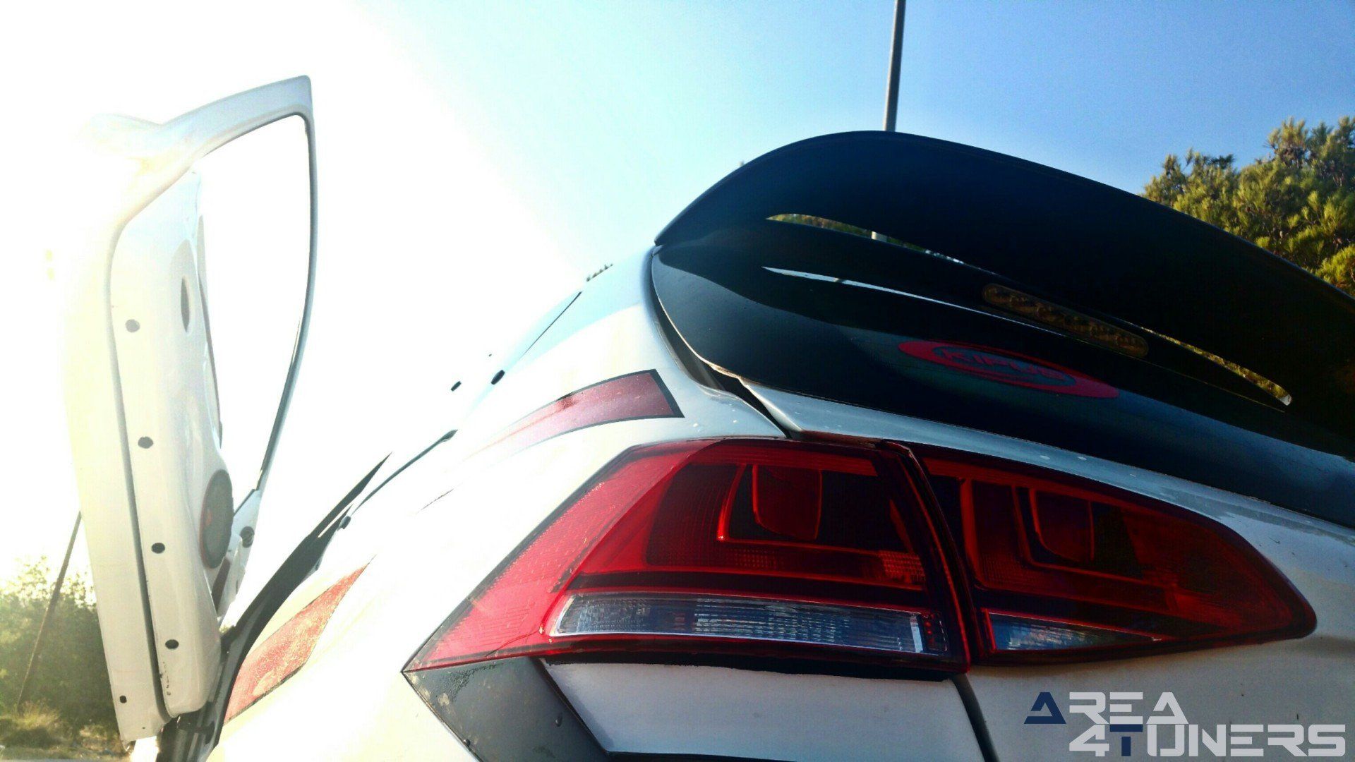 Imagen reportaje coche Tuning Peugeot 206 Doscirocco Imagen perteneciente al reportaje de coche Tuning, de la revista Area4tuners.es sobre un Peugeot 206