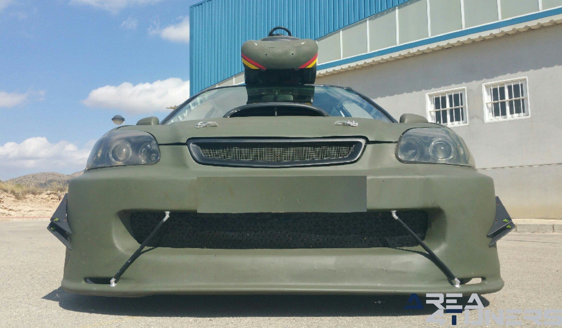 Imagen reportaje coche Tuning Honda Civic Coupé Kamikaze Imagen perteneciente al reportaje de coche Tuning, de la revista Area4tuners.es sobre un Honda Civic