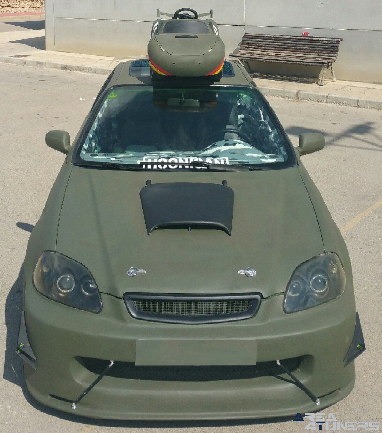 Imagen reportaje coche Tuning Honda Civic Coupé Kamikaze Imagen perteneciente al reportaje de coche Tuning, de la revista Area4tuners.es sobre un Honda Civic