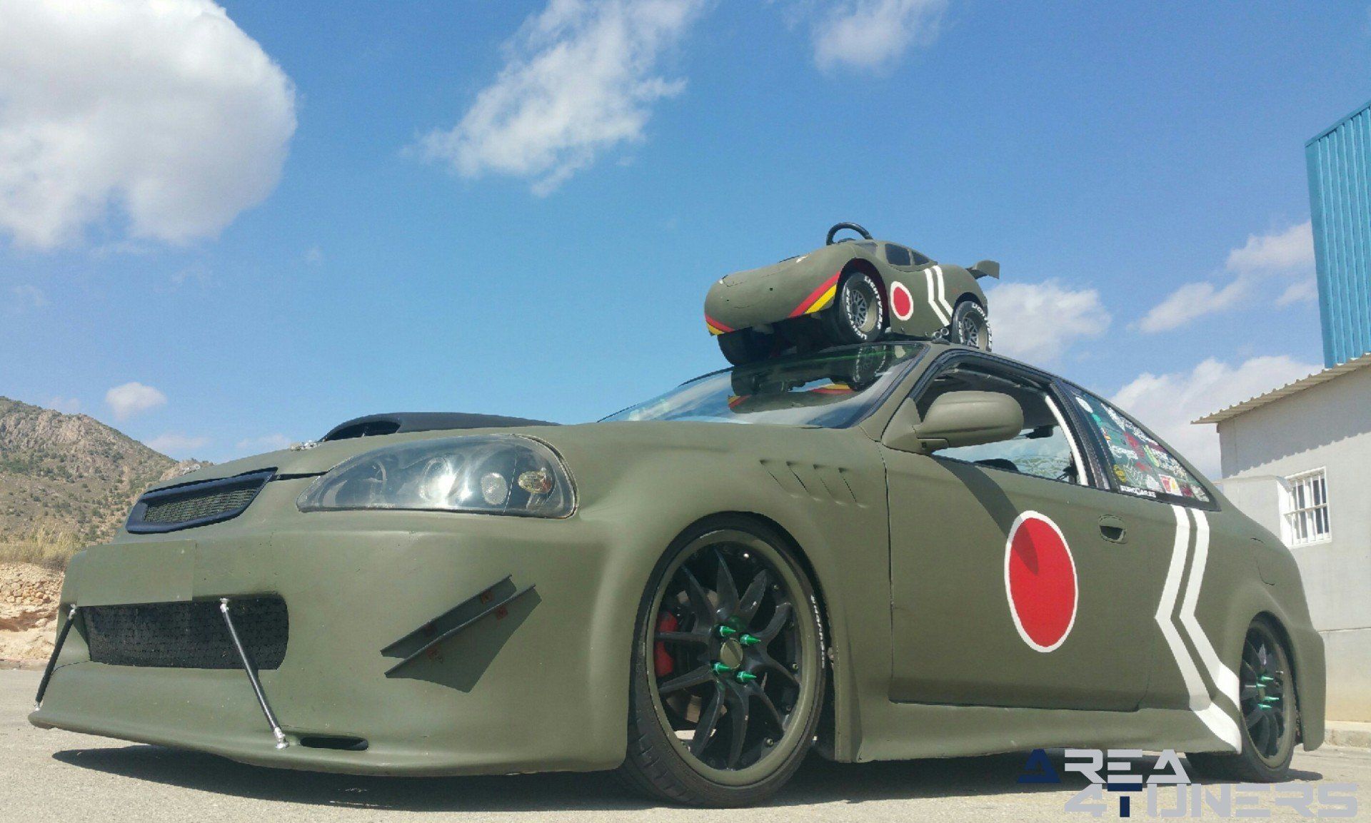 Imagen reportaje coche Tuning Honda Civic Coupé Kamikaze Imagen perteneciente al reportaje de coche Tuning, de la revista Area4tuners.es sobre un Honda Civic