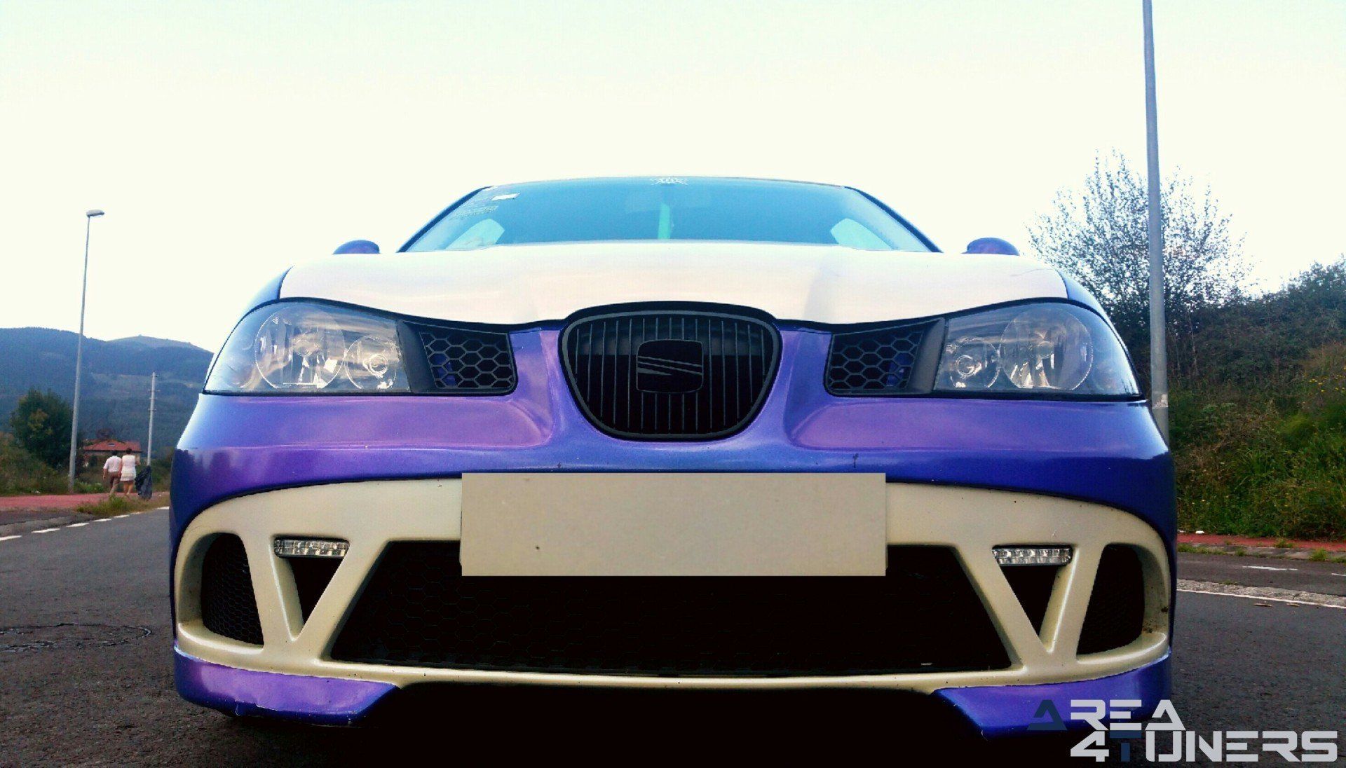 Imagen reportaje coche Tuning Seat Ibiza Relájate Y Disfruta Imagen perteneciente al reportaje fotográfico de la revista Tuning de publicación diaria Area4tuners.es sobre un Seat Ibiza