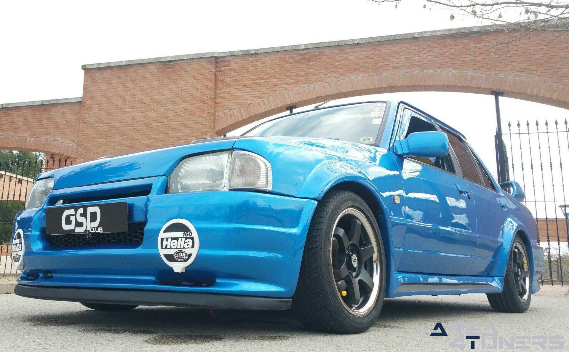 Imagen reportaje coche Tuning Ford Orión Constelación Orión Imagen perteneciente al reportaje fotográfico de la revista Tuning de publicación diaria Area4tuners.es sobre un Ford Orión