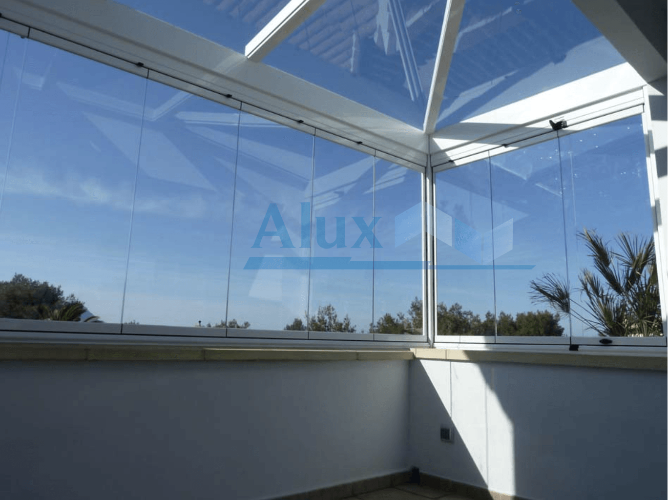 Cerramiento de cristal en Albir