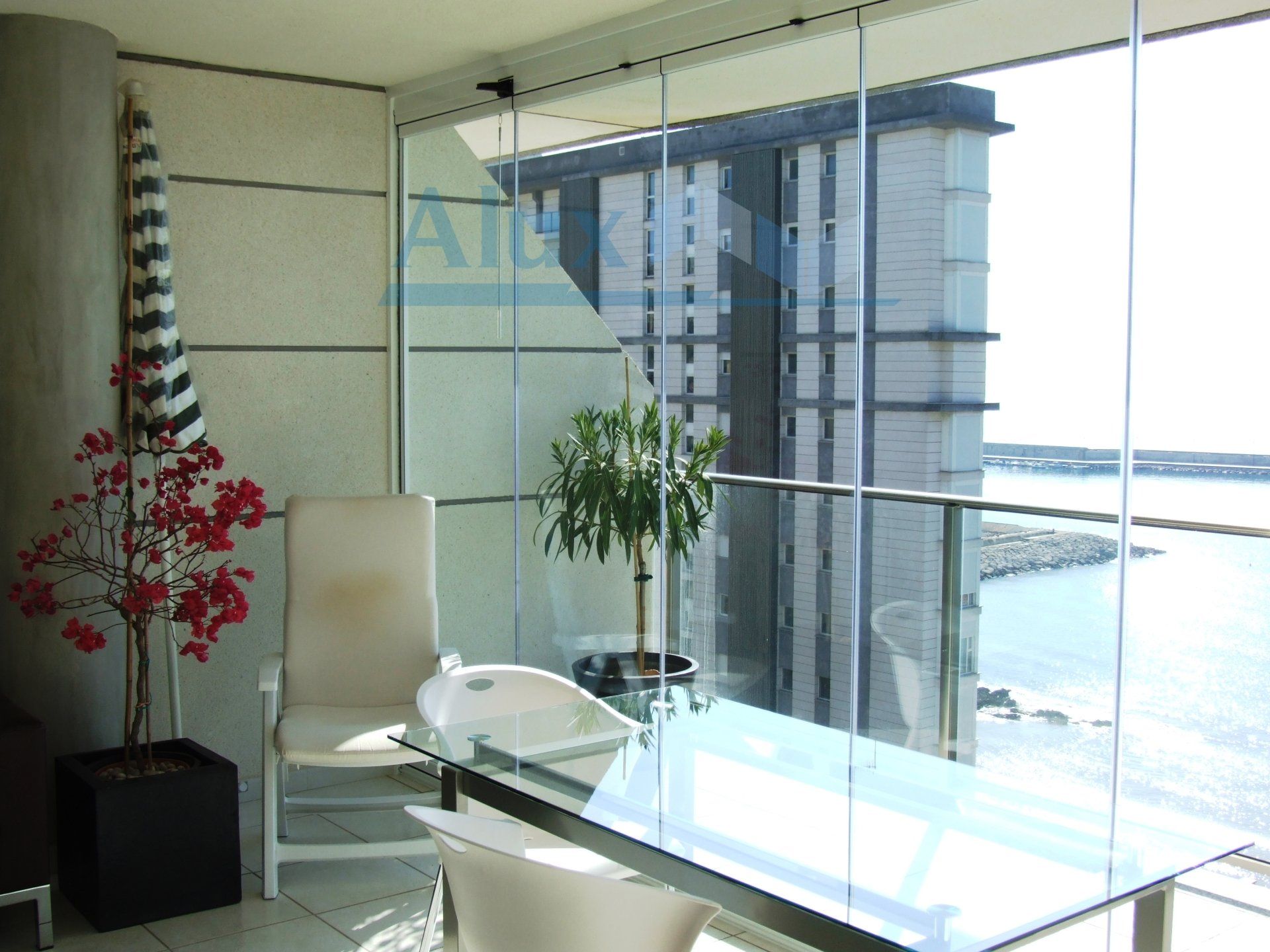 Instalar cortina de cristal en Calpe