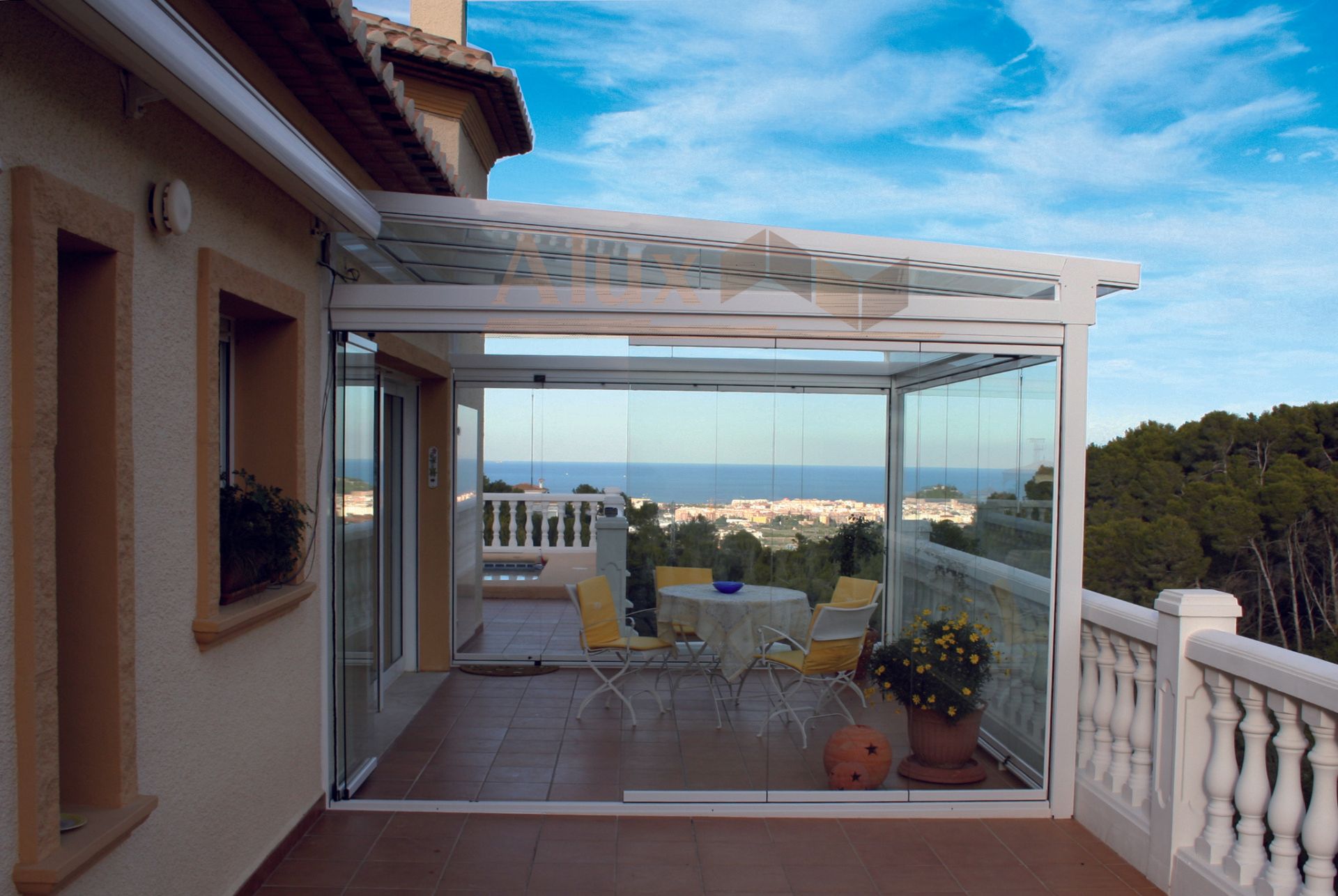 Cortina de cristal en Denia, Alicante