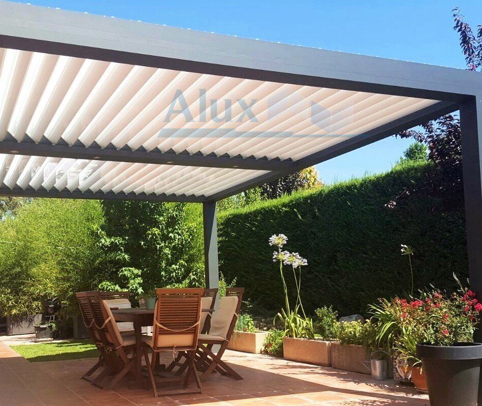 Pergola bioclimatica en Albir