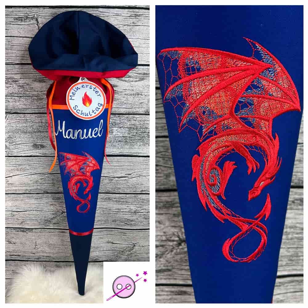 Drachen Schultüte in blau mit einem roten bestickten Drachen. Der Name ist in silber gestickt