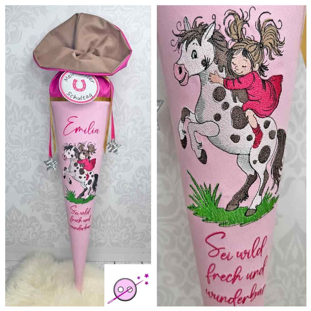 Schultüte aus Stoff mit einem Pferd und einem kecken Mädchen