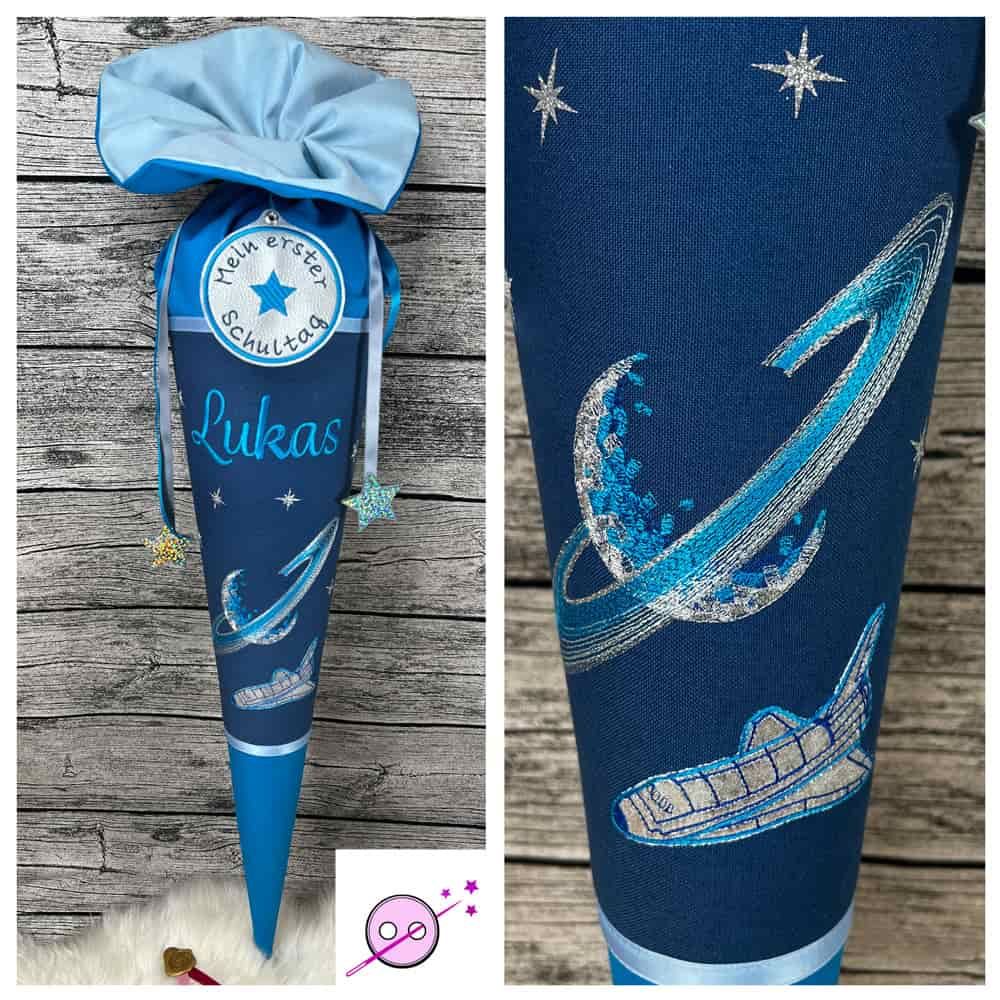 Schultüte Weltraum mit einem Planeten in blau