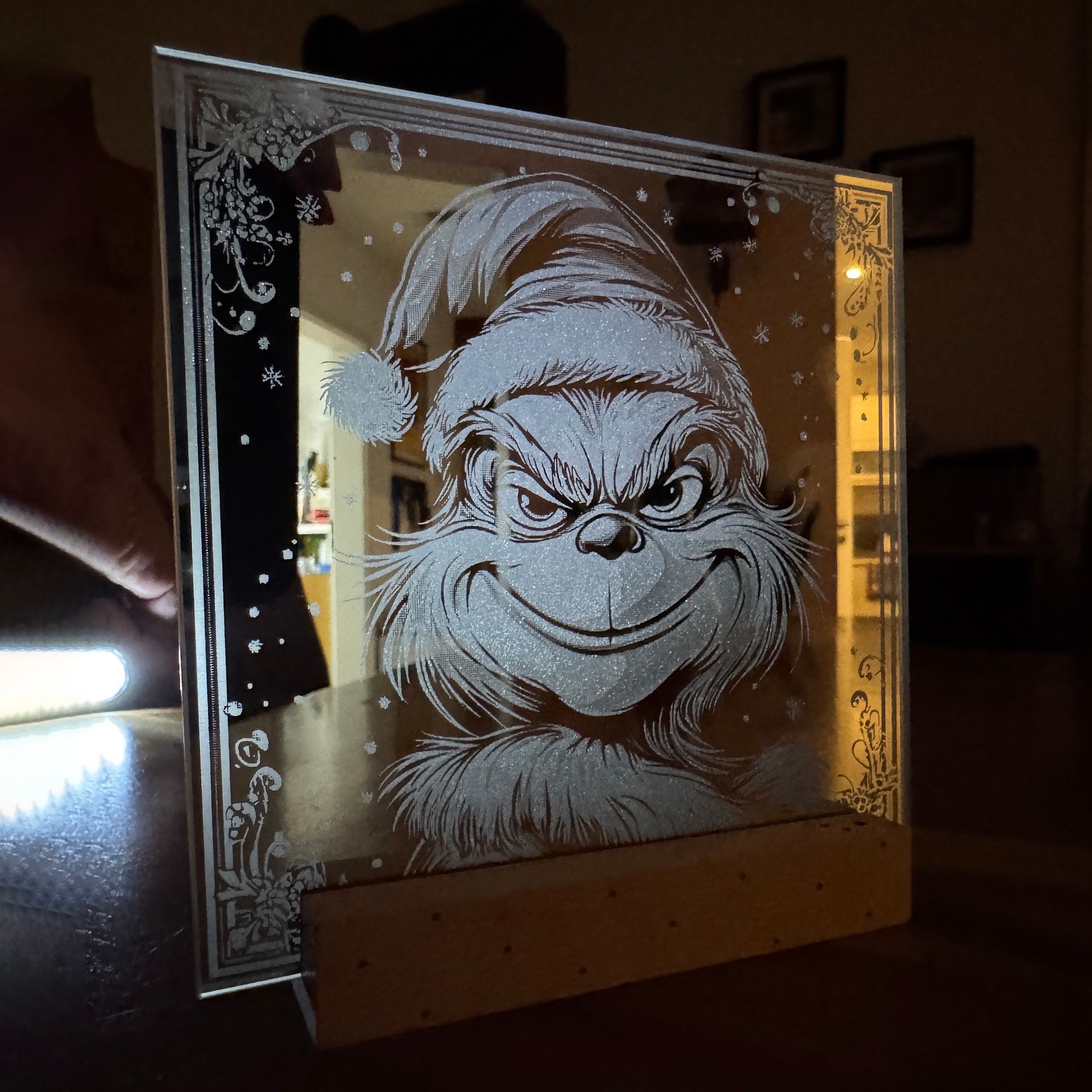 Gravierter Spiegel mit Wunschmotiv