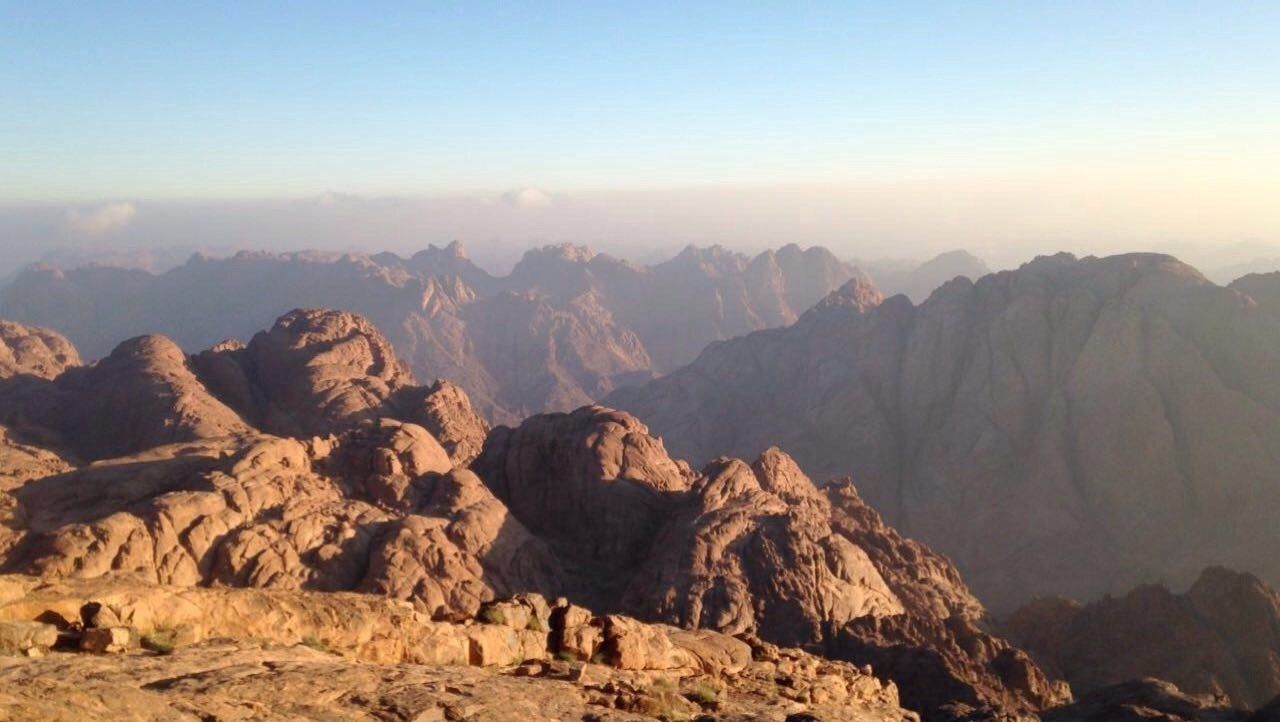 mont saint-catherine escalade egypte hiking