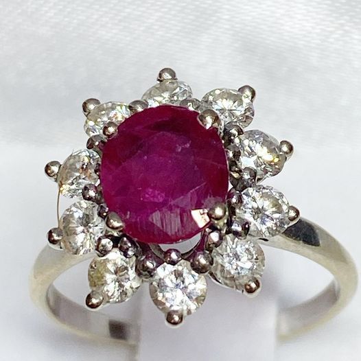 Bague seconde main or 18 carats rubis et brillants